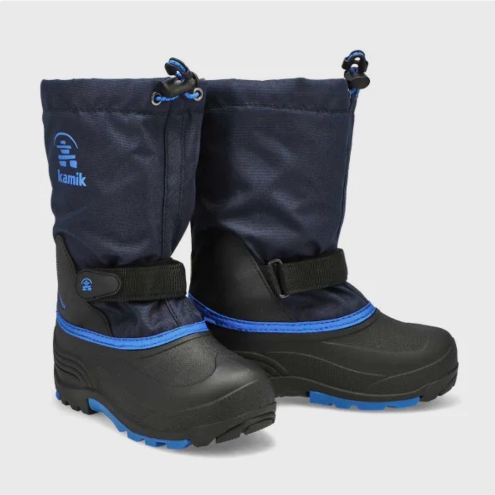 Kamik Waterbug 5 Winter Boots in size 4 youth